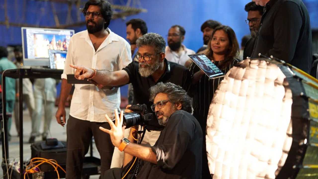 Pushpa 2 : పుష్ప 2 మొదలెట్టేశారుగా.. అంచనాలు పెంచేస్తున్న సుకుమార్..