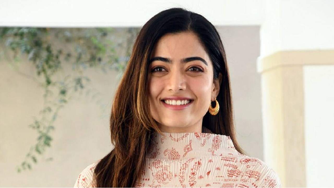 Rashmika Mandanna : రష్మిక బాలీవుడ్ ఆశలపై నీళ్లు చల్లిన హీరో..