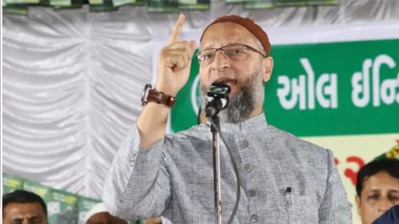 Asaduddin Owaisi: దేశంలో ముస్లింలు రాజకీయ పార్టీలకు బానిసలు.. ఎంపీ అసదుద్దీన్ సంచలన వ్యాఖ్యలు
