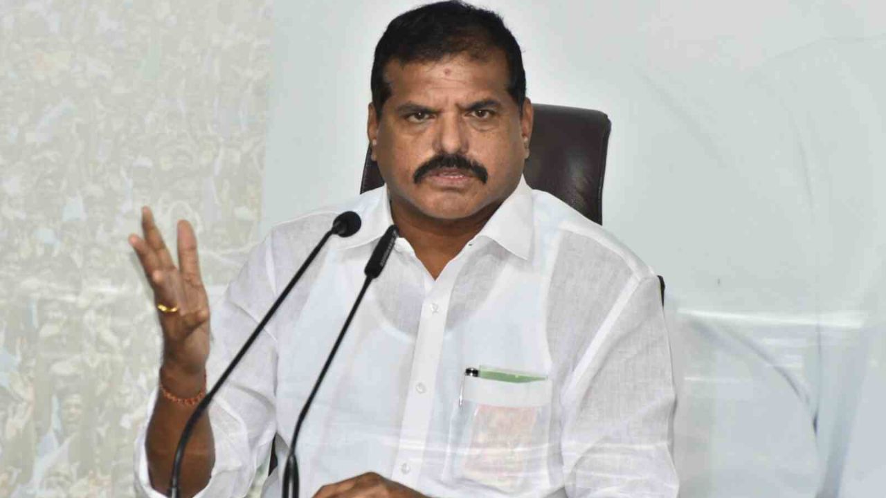 Botsa Satyanarayana: సభలు, రోడ్ షోలు నిషేధమని జీవోలో ఉందా?.. ప్రతిపక్షాలకు బొత్స ప్రశ్న!