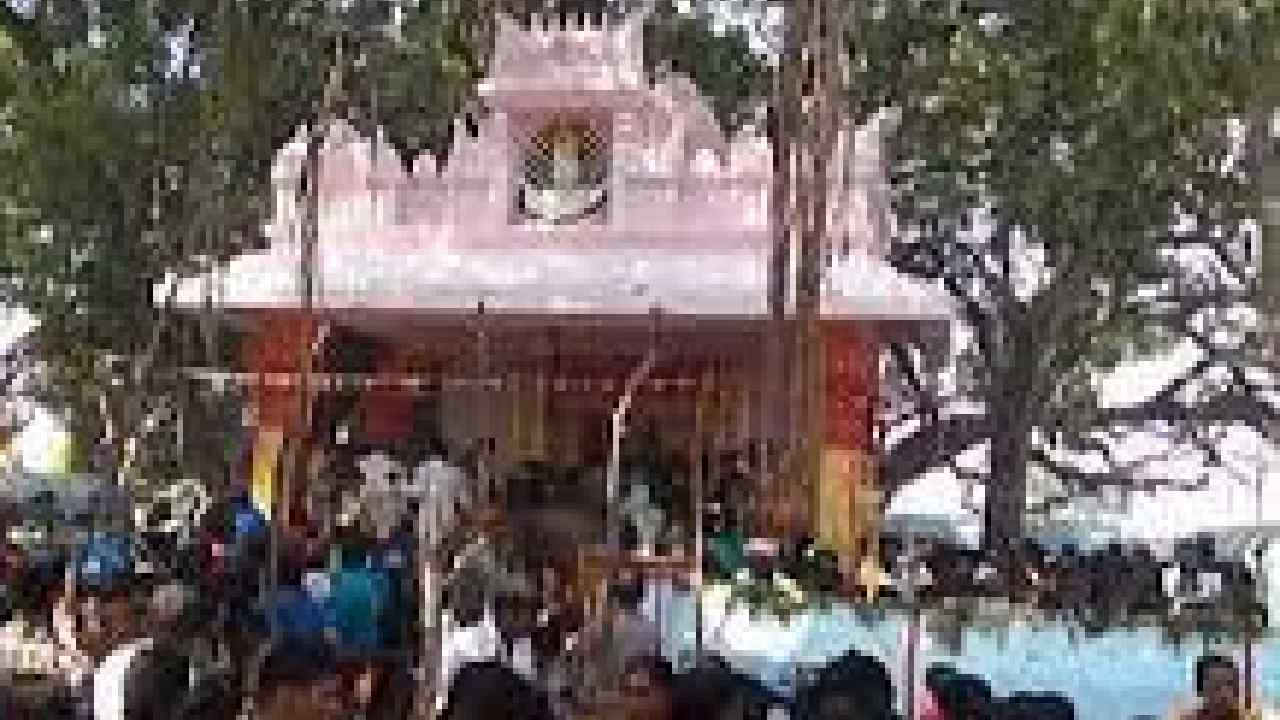 Lingampally Ellamma Jathara: ప్రారంభమైన లింగంపల్లి ఎల్లమ్మ జాతర…! నోటికి తాళంవేసే సంప్రదాయం ఉన్న ఈ జాతర విశేషాలేంటో తెలుసా…?