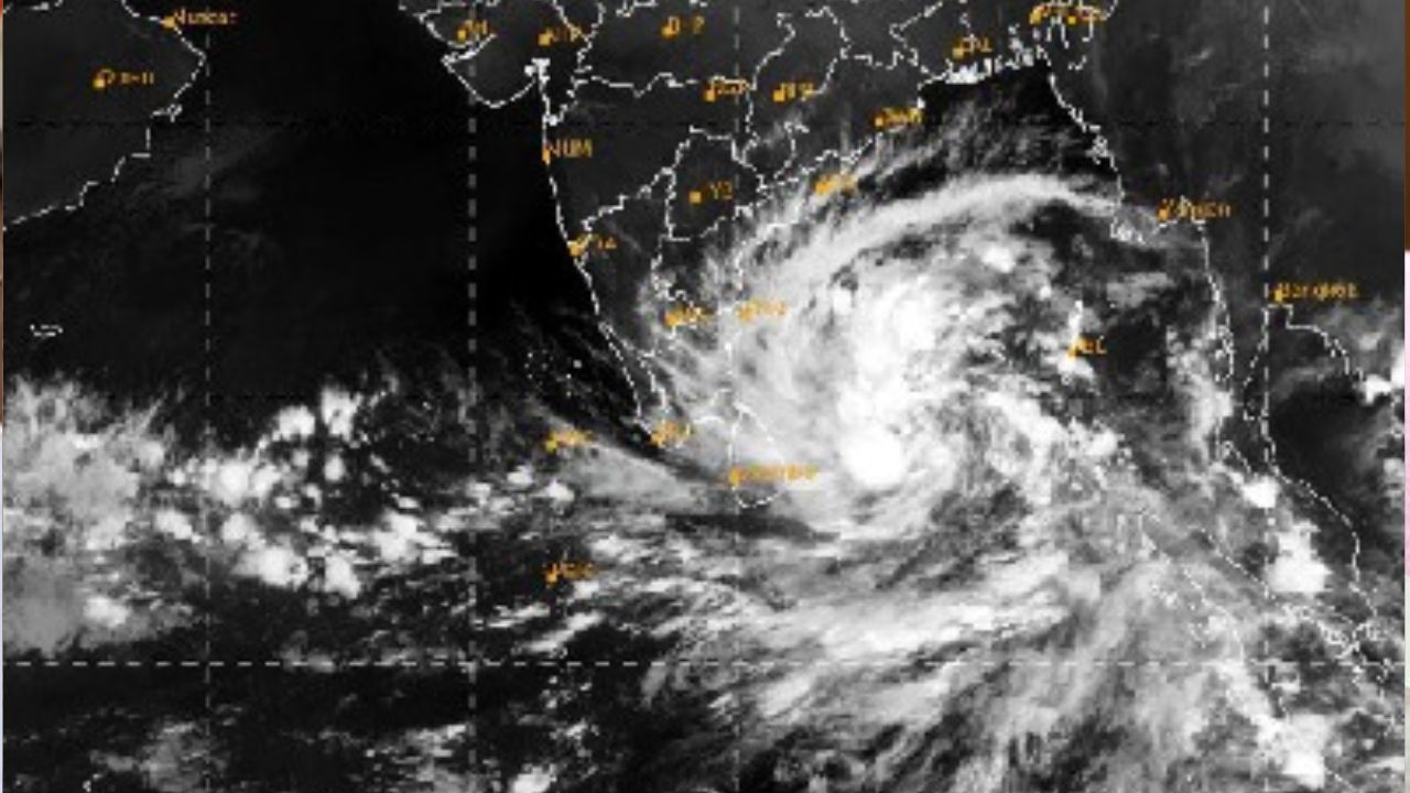 Weather Update: వాయుగుండం ఎఫెక్ట్.. ఏపీలో ఈ జిల్లాలకు వర్ష సూచన