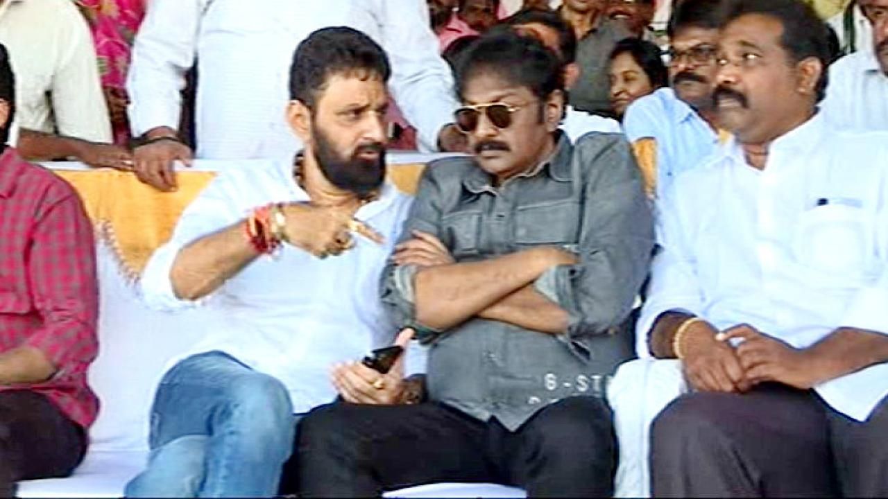 V. V.Vinayak: దర్శకుడు వినాయక్ పొలిటికల్ కామెంట్స్.. ఆ పార్టీ కోసమేనా?