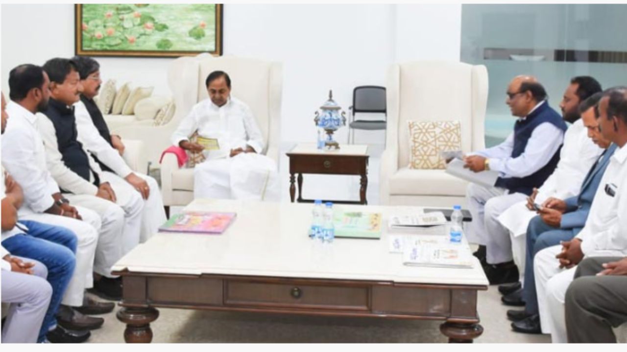 BRS Party: సీఎం కేసీఆర్‌తో మహారాష్ట్ర, మధ్యప్రదేశ్, ఛత్తీస్‌గఢ్ నేతలు.. బీఆర్‌ఎస్‌లోకి భారీ చేరికలు?