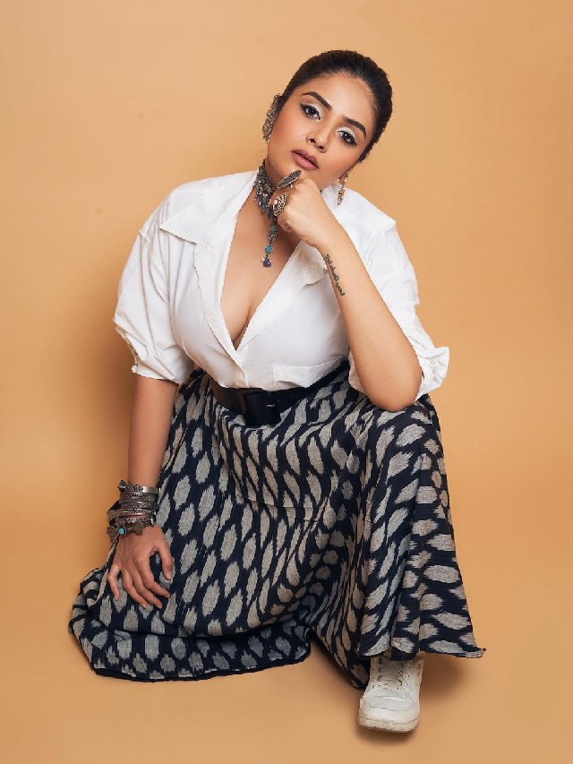 Is Sreemukhi doing Kushi Movie scene with Chiru in Bholashankar?