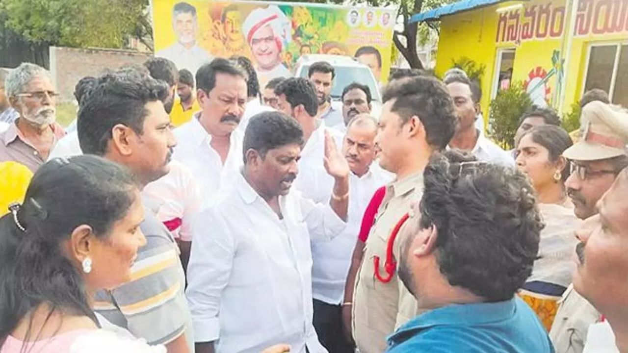 TDP-YSRCP: టీడీపీ శ్రేణుల ‘చలో గన్నవరం’.. గన్నవరంలో పోలీస్ 144 సెక్షన్!