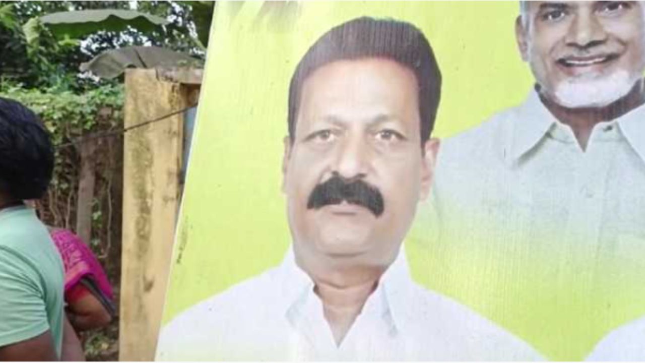 East Godavari TDP Leader: టీడీపీ నేత దారుణహత్య.. గొంతు నులిమి, తల గోడకేసి మోది చంపేశారు!