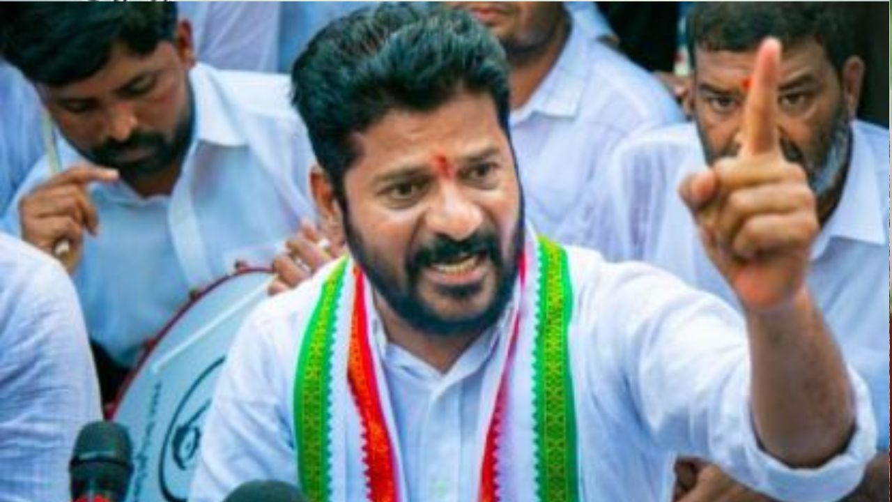Paper Leakage Case: పేపర్ లీకేజ్ కేసు.. టీపీసీసీ అధ్యక్షుడు రేవంత్ రెడ్డి నివాసానికి సిట్ అధికారులు!